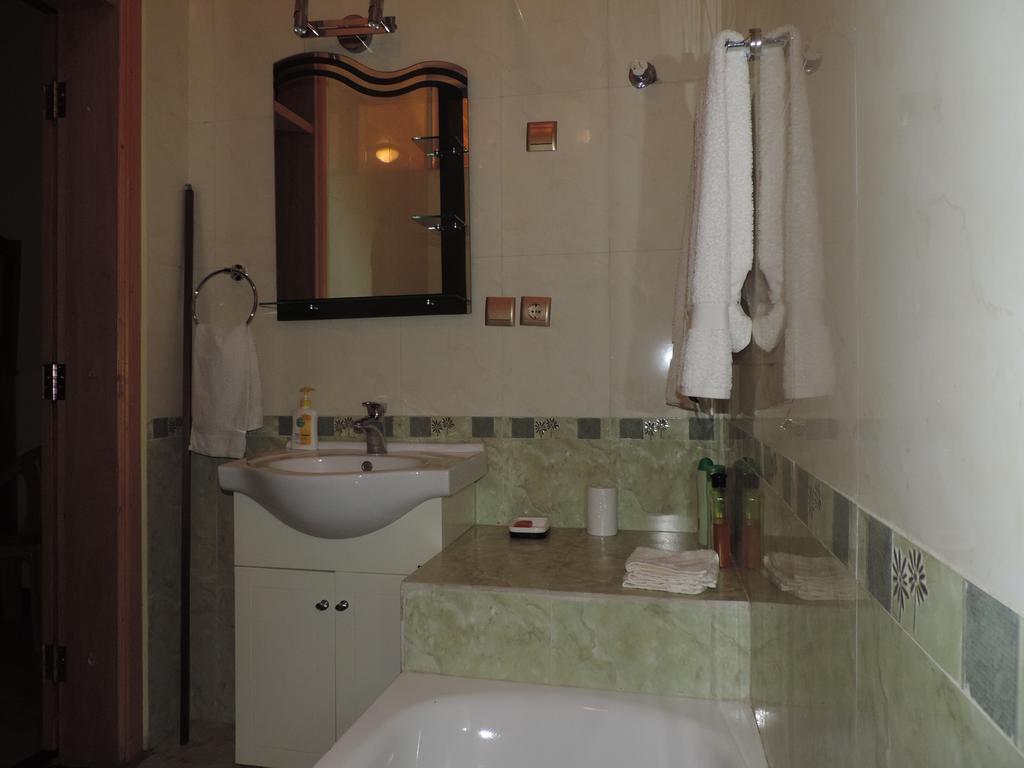Asimba Guest House Macallè Esterno foto